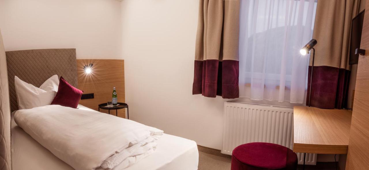 Hotel Hennersberg ورغل المظهر الخارجي الصورة